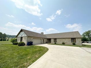 13050 Staddens Bridge Rd SE, Heath, OH 43056