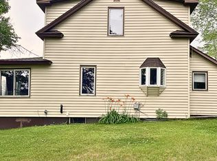 711 Elm Ave W, Walker, MN 56484