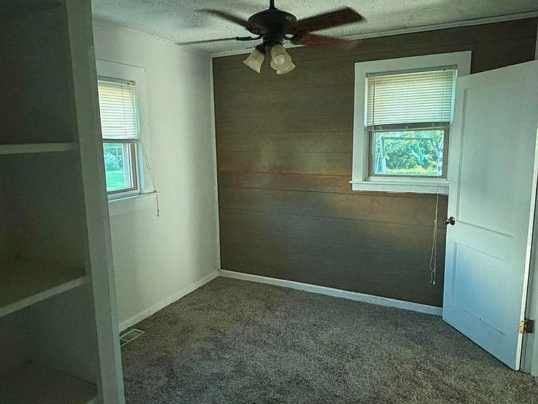 2100 Sunset Dr — Photo 11