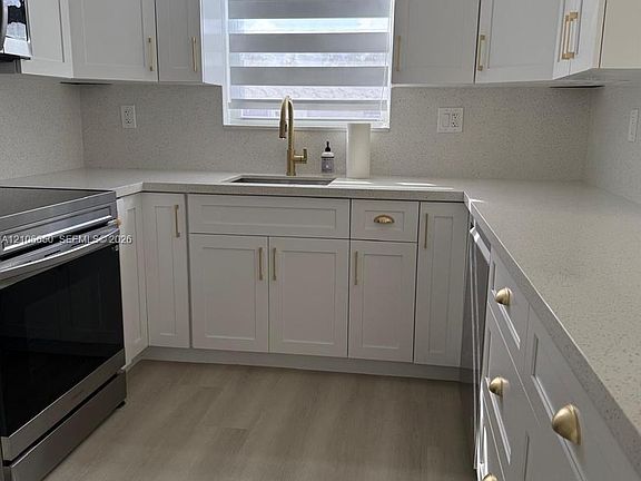2nd image of 3052 SW 27th Ave APT 302