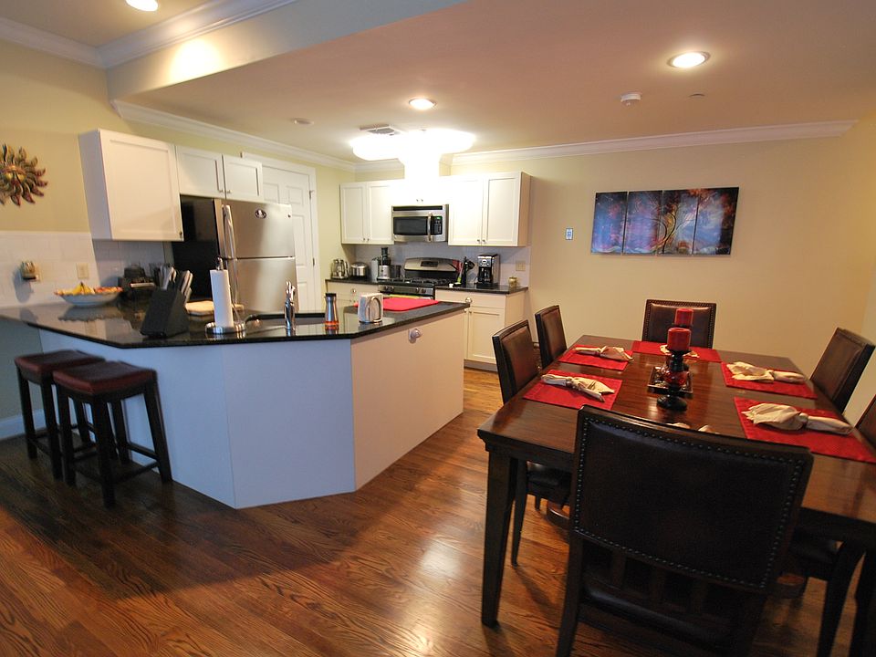 1st image of 3 Glenmare Mews