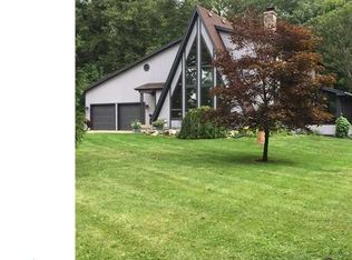 12091 Watson Rd, Bath, MI 48808