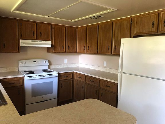 4th image of 3021 Sea Gate Cir #3021