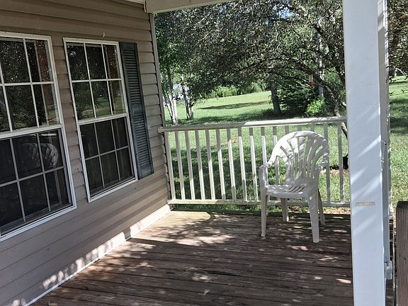 3rd image of 19353 Sunset Rd