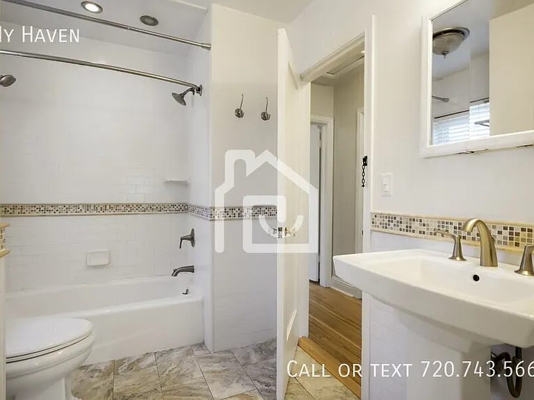 1440 Ivanhoe St — Photo 10