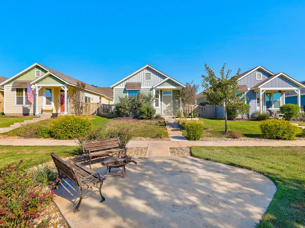 1244 Nevarez, Kyle, TX 78640