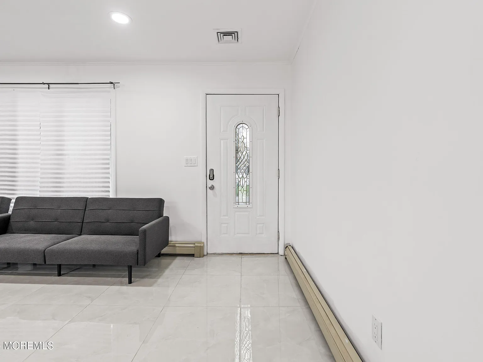 4 bed, 1874 sqft, $2,600 — Photo 4