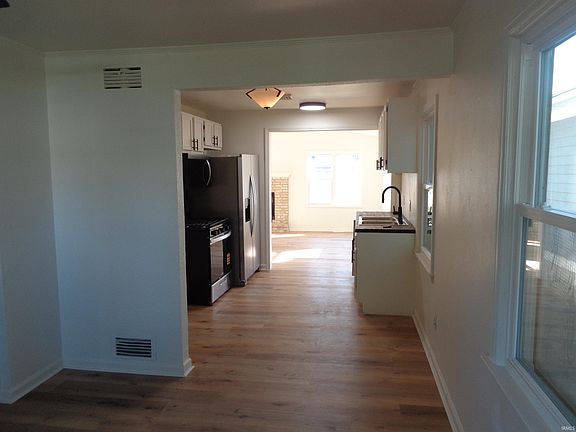 4th image of 2820 Chestnut St