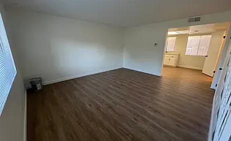 7601 Newlin Ave #B — Photo 2