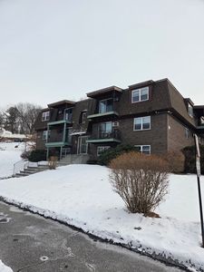 668 Robbins Ave APT 1, Dracut, MA, 01826
