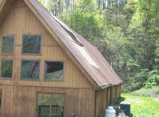 3132 Turkey Creek Rd, Belfry, KY 41514