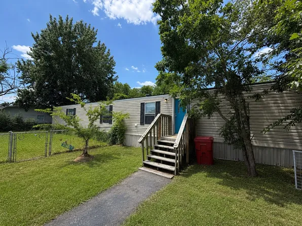 204 McElroy St, Whitesboro, TX 76273