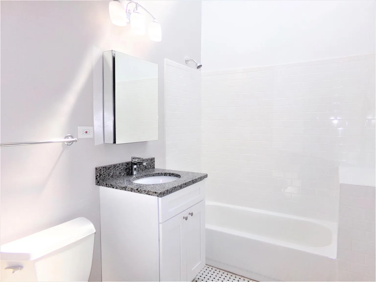 809 Elm Street #4 — Photo 2
