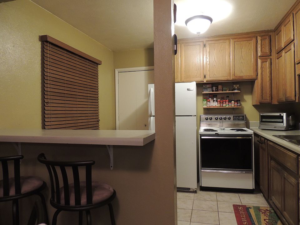 1st image of 2528 W Berridge Ln Unit 217