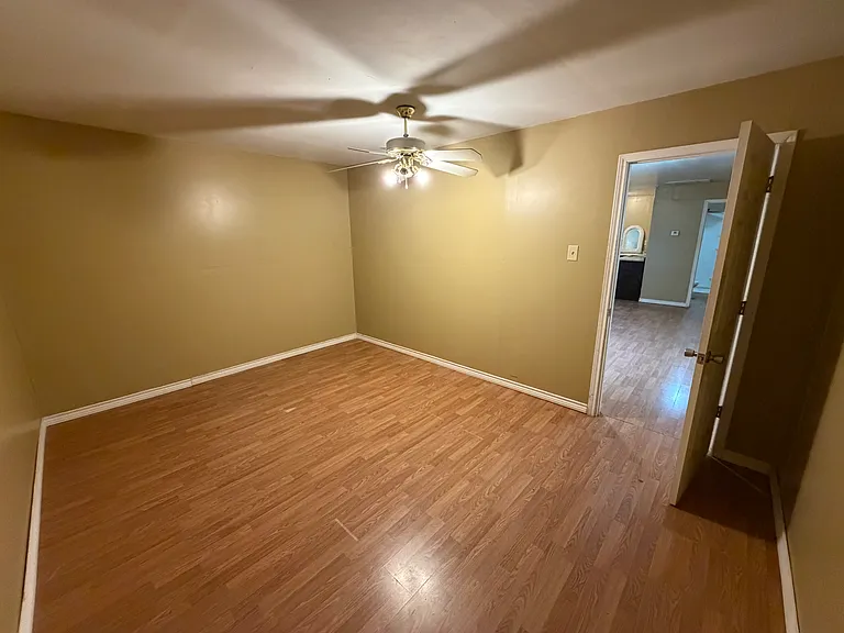 1307 E Jax Ave #1 — Photo 4