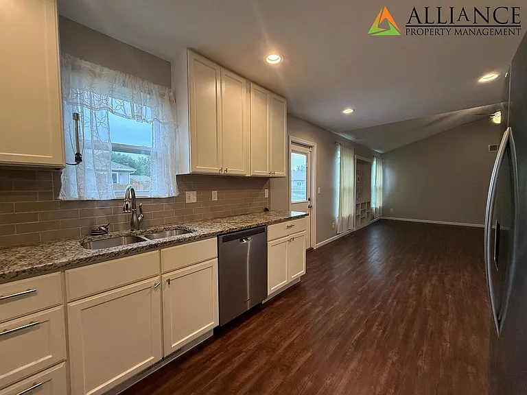 112 Quail Ct — Photo 12