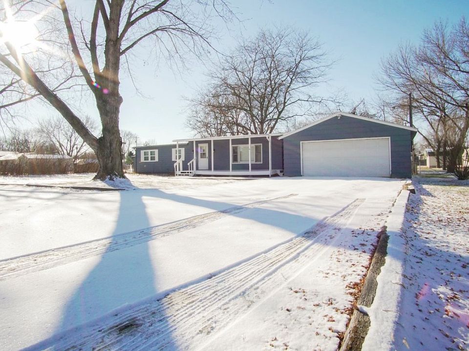 1st image of 1541 Lake Ave