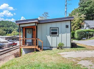 177 Main St, Copperhill, TN 37317