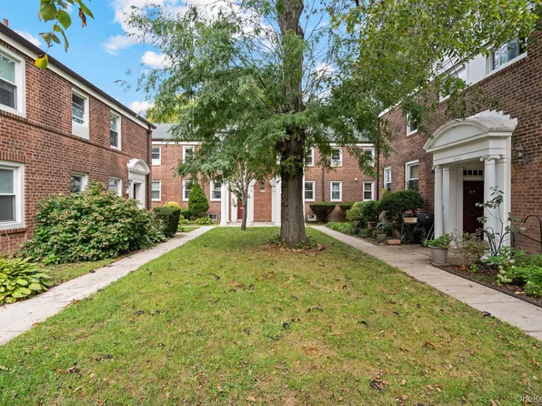 14749 Charter Road #21B, Briarwood, NY 11435
