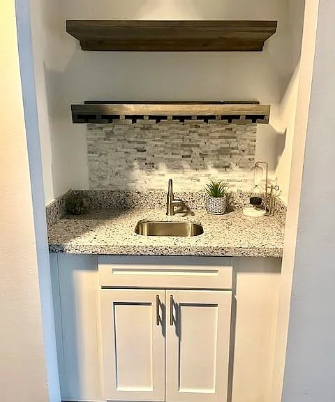5150 Hidalgo St #402 — Photo 20