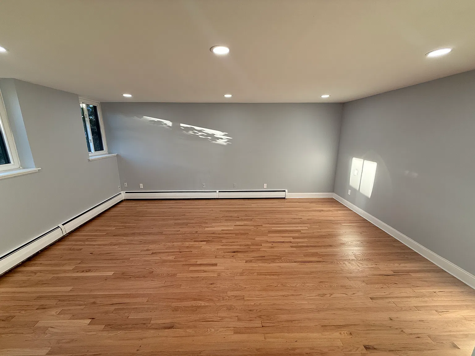 2 bed, 1000 sqft, $2,600 — Photo 4