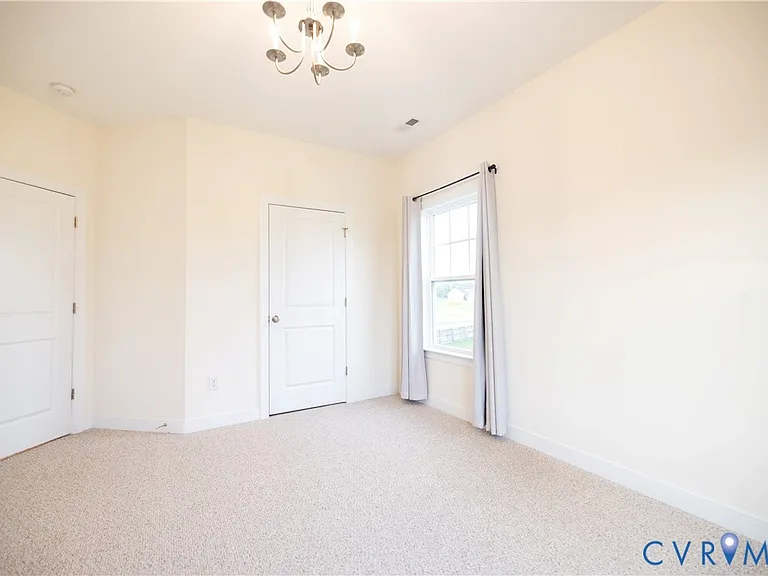 12194 Elnora Ln — Photo 17