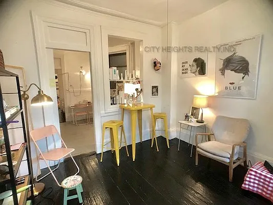 Rented by City Heights Realty | media 10