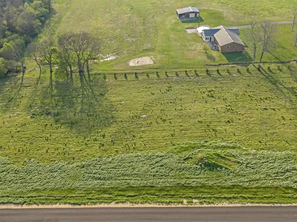 12 Garrett St, Rainsville, AL 35986