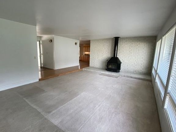 5th image of 1008 N Western Ave