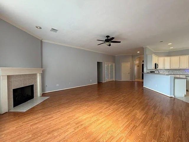 23639 Hawkins Creek Ct — Photo 4