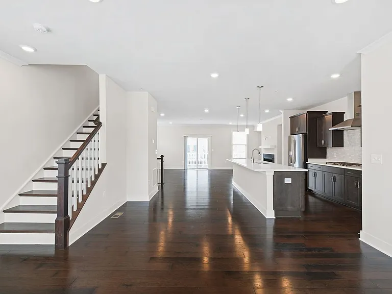 143 Rubens Dr — Photo 11