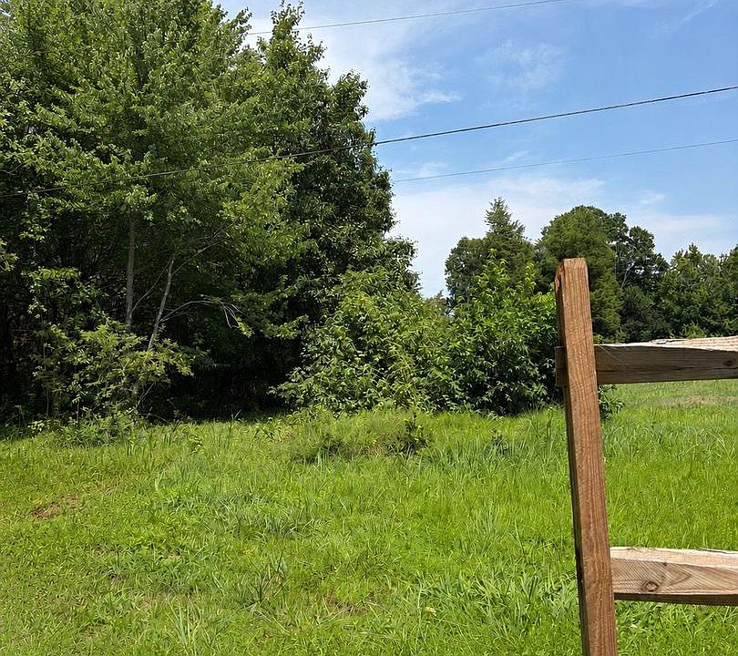 1st image of 193 Davis Rd