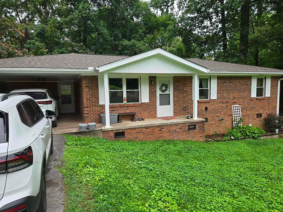 1st image of 120 Timberline Dr