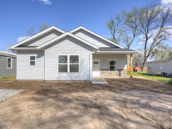107 N Schifferdecker Ave, Joplin, MO 64801