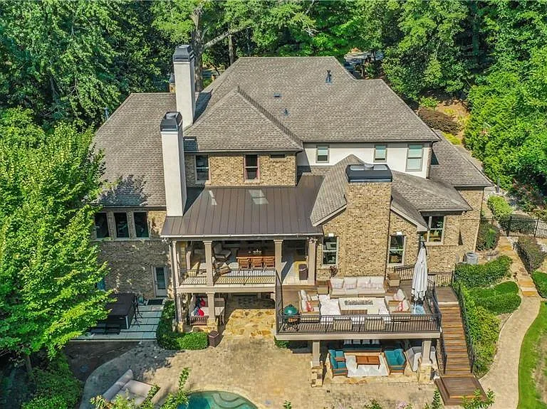 5265 Peachtree Dunwoody Rd — Photo 105
