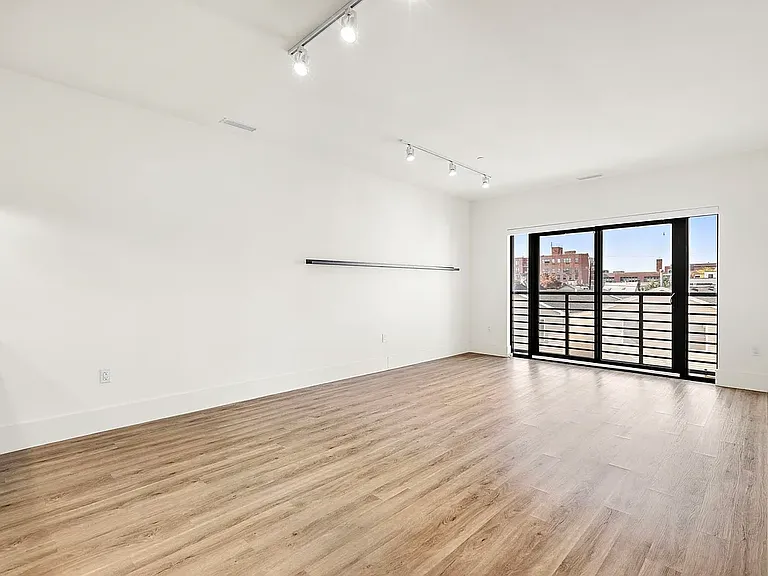 391 Palisade Ave #501 — Photo 5