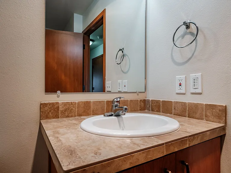 Aspen Place Apartments — Photo 74
