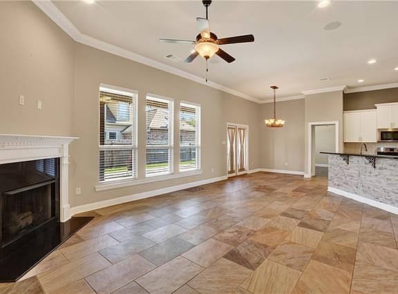 3rd image of 865 Capistrano Ct