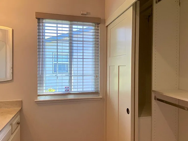 764 Starbush Dr — Photo 17