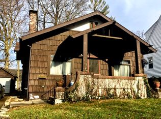 709 E 3rd St, Dixon, IL 61021