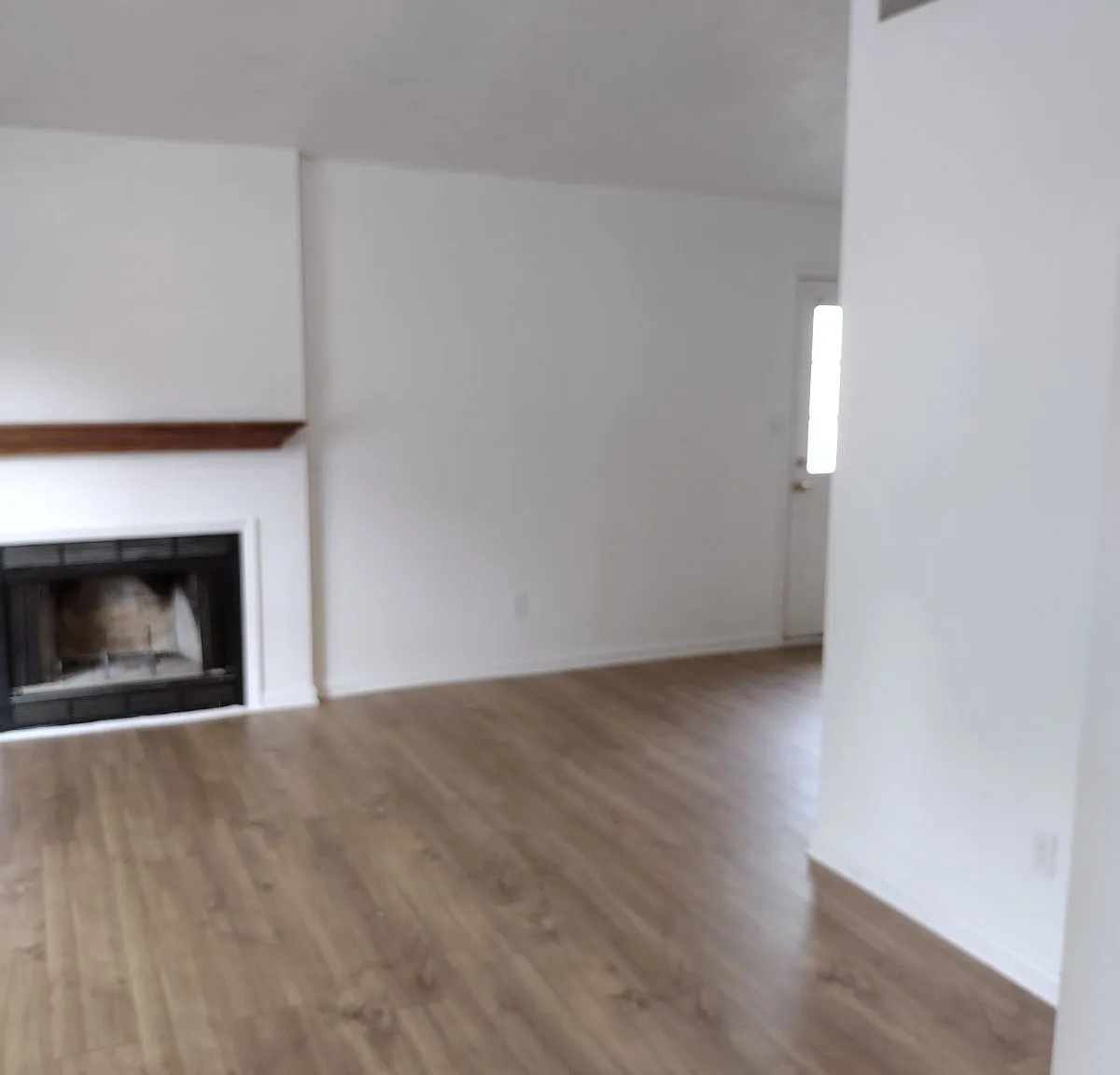 1205 Crown Cir — Photo 3