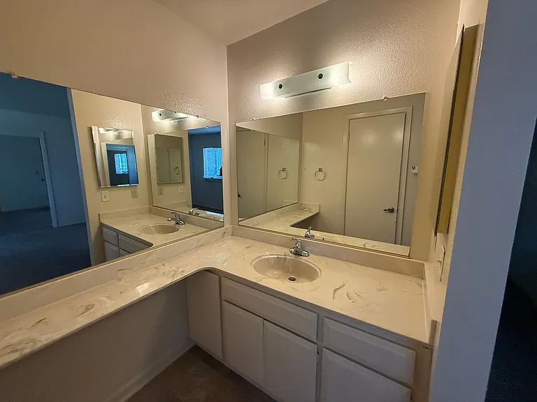 2962 Denise Ct — Photo 11