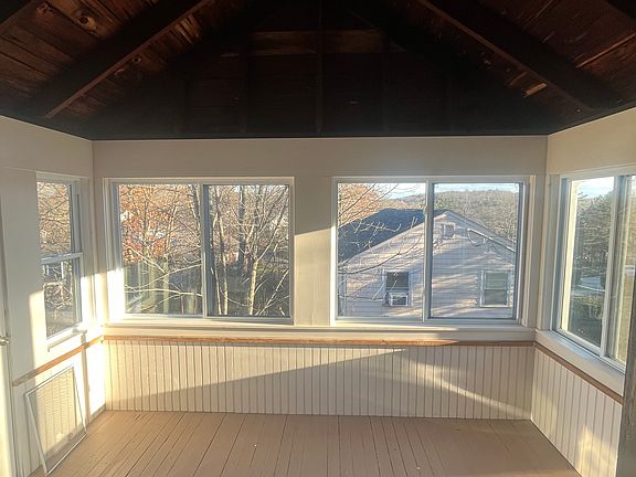 Three season porch