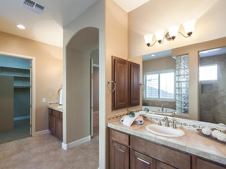 31498 N 129th Dr — Photo 15