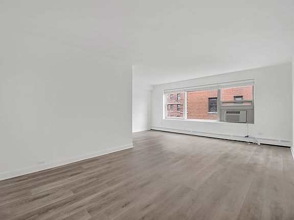 5th image of 4920 N Marine Dr APT 306