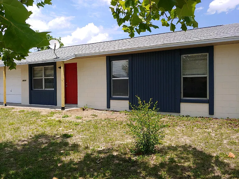 36314 Stratford Ct — Photo 1