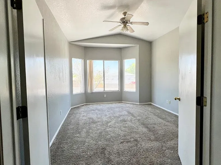 1631 N Garrett Dr — Photo 25