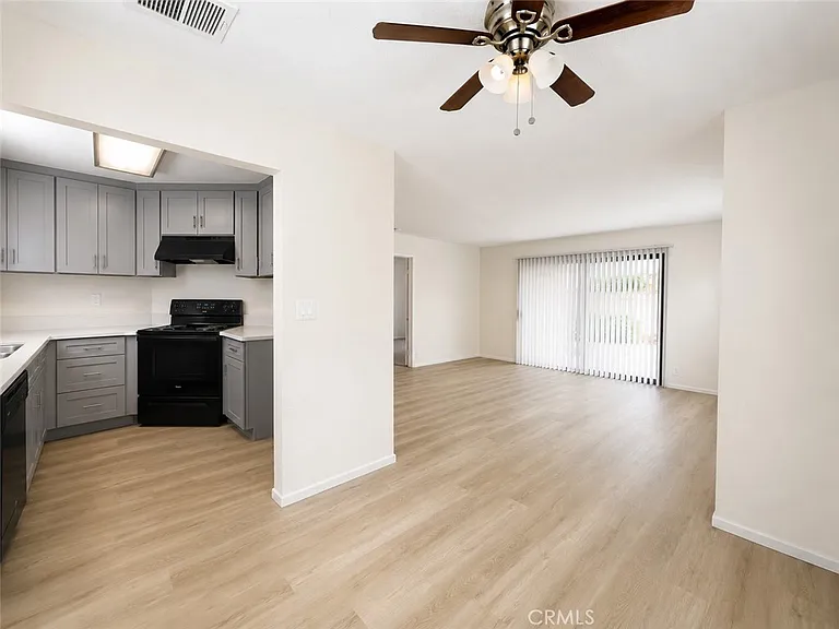 8598 Tamarind Ave #G — Photo 5