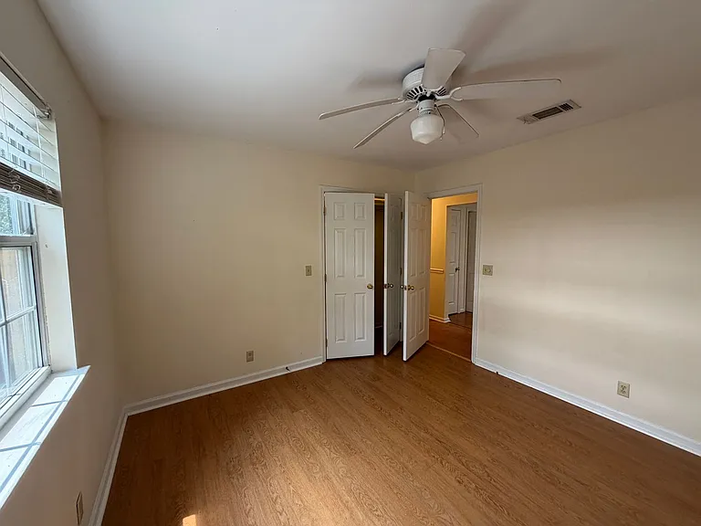 501 Pine St — Photo 11