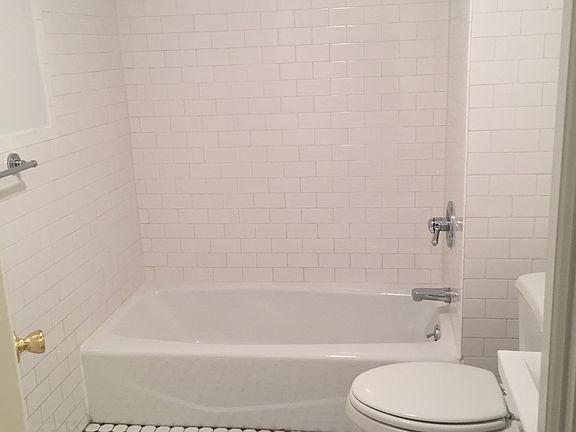 5th image of 62 Hawthorne St APT 1